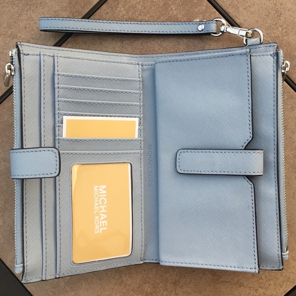 NWT Michael Kors Ciara Tote & Double Zip Wristlet - Picture 3 of 5